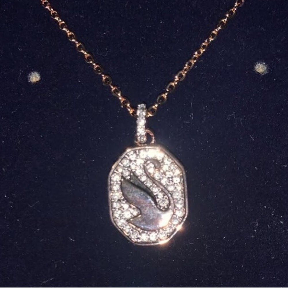 Swarovski Signum Pendant, Swan, White, Rhodium plated